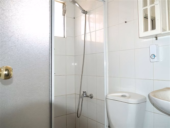 Casa en venta de 2 dorm. 1 baño 1Est 1 Bodega - QUILLOTA