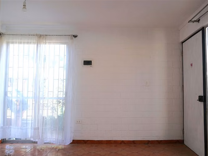 Casa en venta de 2 dorm. 1 baño 1Est 1 Bodega - QUILLOTA