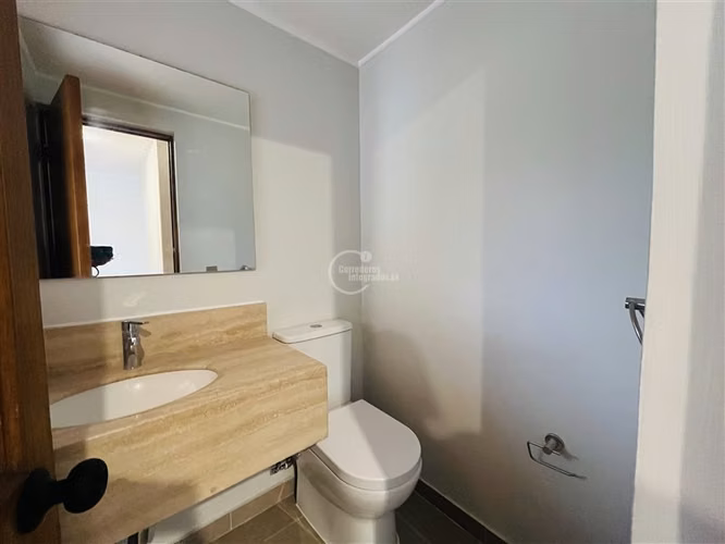 Arriendo casa de 3D y 3B en Lo Barnechea Shopping La Dehesa