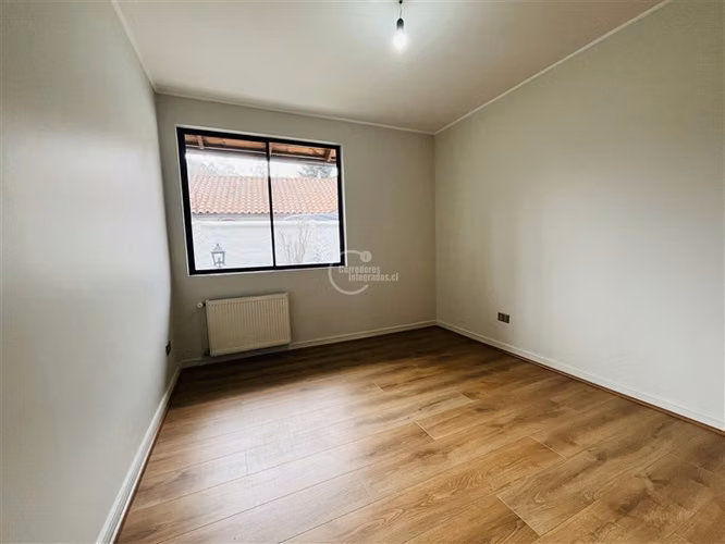 Arriendo casa de 3D y 3B en Lo Barnechea Shopping La Dehesa