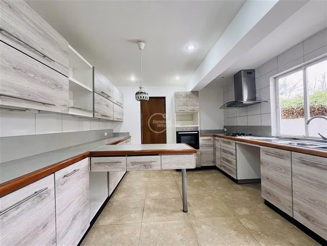 Arriendo casa de 3D y 3B en Lo Barnechea Shopping La Dehesa