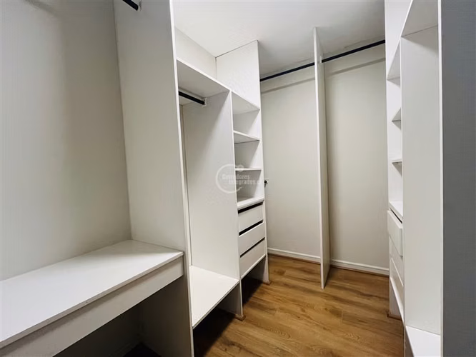 Arriendo casa de 3D y 3B en Lo Barnechea Shopping La Dehesa