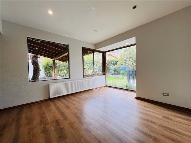 Arriendo casa de 3D y 3B en Lo Barnechea Shopping La Dehesa