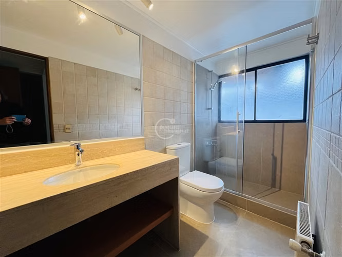Arriendo casa de 3D y 3B en Lo Barnechea Shopping La Dehesa