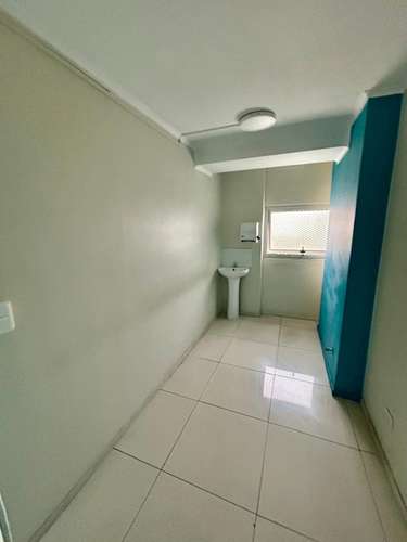  ARRIENDO DE OFICINAS, BOX EN EDIFICIO ARENAS DE AMUNATEGUI, 209 Y 210, 29,66 MT2 CADA UNA.