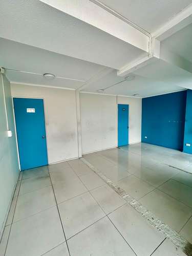  ARRIENDO DE OFICINAS, BOX EN EDIFICIO ARENAS DE AMUNATEGUI, 209 Y 210, 29,66 MT2 CADA UNA.