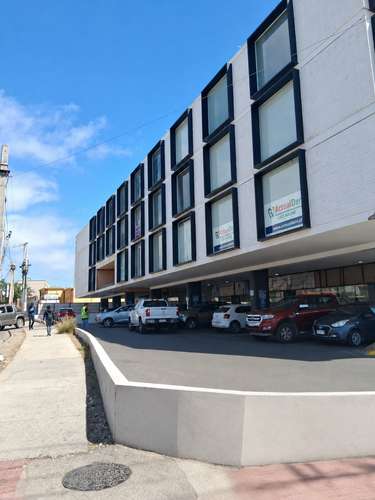  ARRIENDO DE OFICINAS, BOX EN EDIFICIO ARENAS DE AMUNATEGUI, 209 Y 210, 29,66 MT2 CADA UNA.