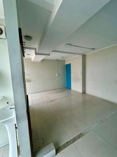  ARRIENDO DE OFICINAS, BOX EN EDIFICIO ARENAS DE AMUNATEGUI, 209 Y 210, 29,66 MT2 CADA UNA.