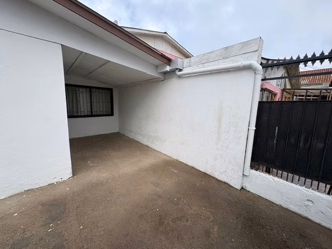 SE ARRIENDA CASA EN VILLA EL AMANECER, QUILLOTA