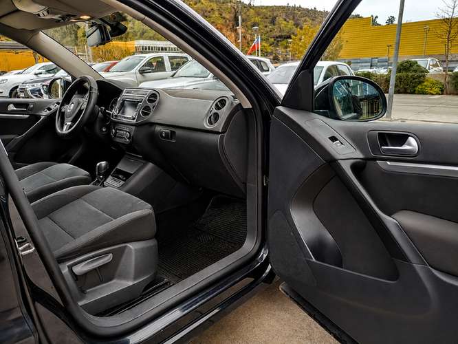 VOLKSWAGEN TIGUAN FL HIGH. 2.0 TDI 4X4 AT - 2013 | 4440 - Imagen 6