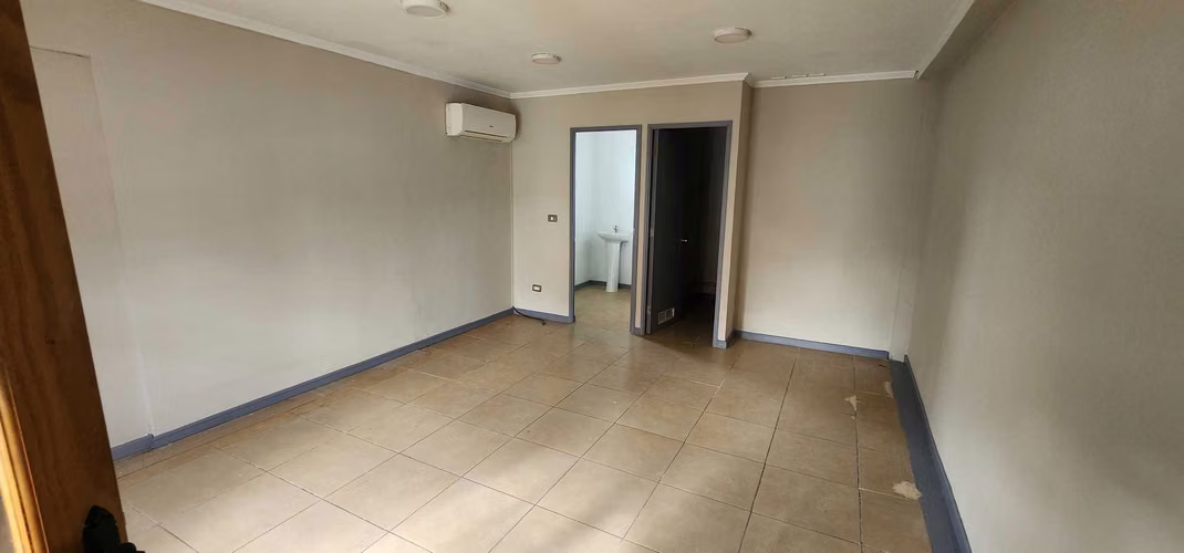 ARRIENDO 2 LOCALES COMERCIALES EN BOSQUEMAR (180616) - Imagen 4
