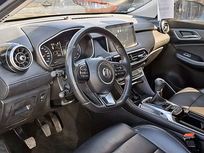 MG HS 2023 - Imagen 9