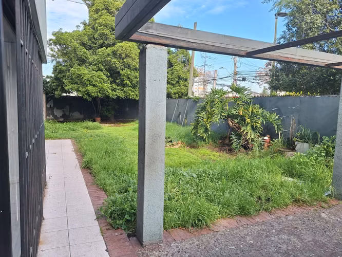 Arriendo amplio departamento con patio exclusivo en Las Condes - Imagen 9