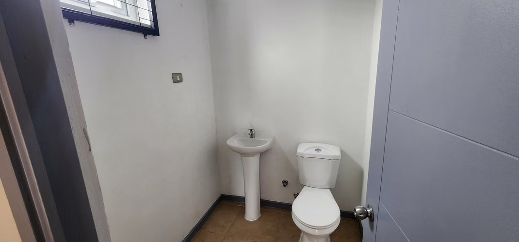 ARRIENDO LOCAL COMERCIAL EN BOSQUEMAR - Imagen 9