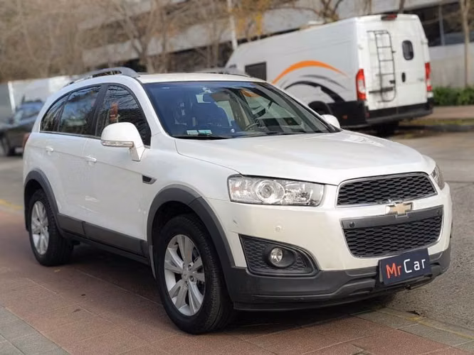 CHEVROLET CAPTIVA IV LT FULL 2.2D 6AT - 2014 | 2657