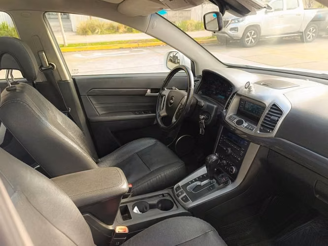 CHEVROLET CAPTIVA IV LT FULL 2.2D 6AT - 2014 | 2657