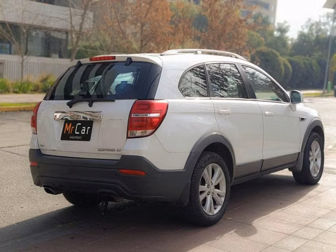 CHEVROLET CAPTIVA IV LT FULL 2.2D 6AT - 2014 | 2657