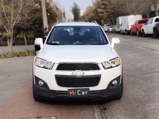CHEVROLET CAPTIVA IV LT FULL 2.2D 6AT - 2014 | 2657