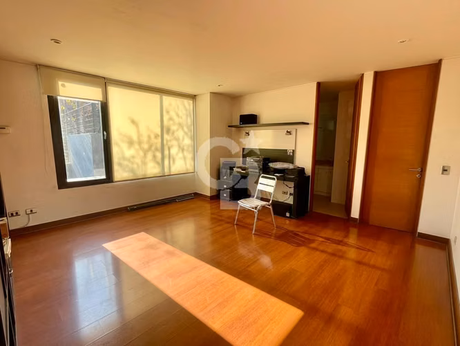 Encantadora Casa Familiar en Zona Exclusiva - Imagen 8