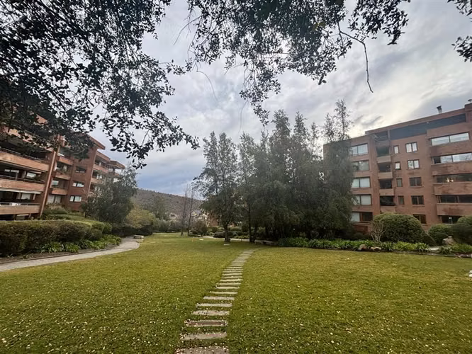 Departamento venta 4D/ 3B. Condominio San Carlos Apoquindo