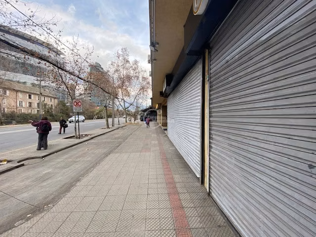 Local Comercial en arriendo en Providencia - Imagen 7