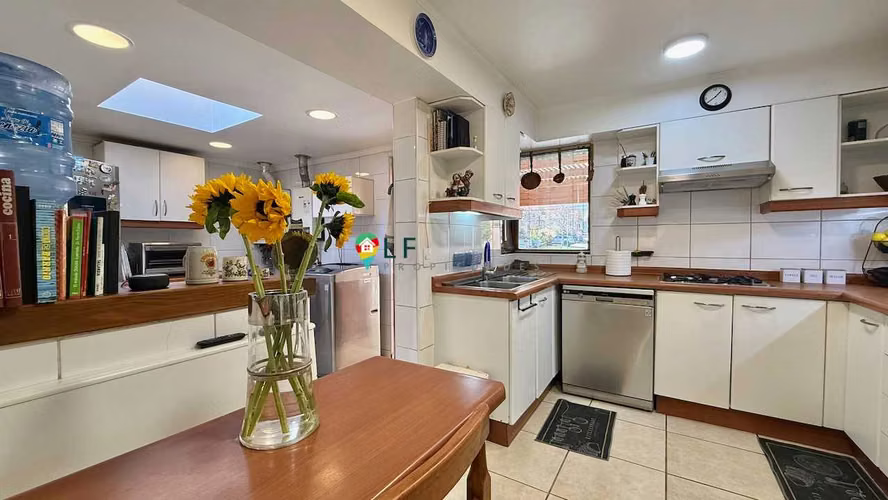 EXCLUSIVO PARQUE PRIVADO, UBICACIÓN CENTRAL  (180667)
