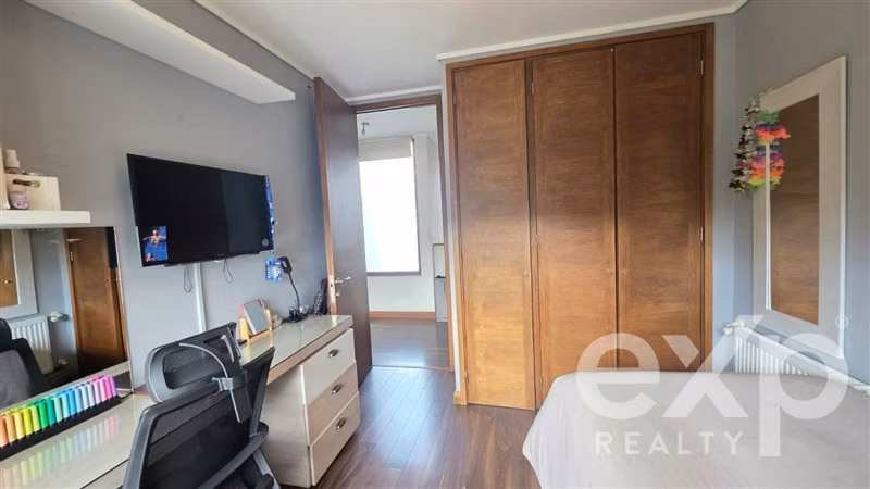 Casa en venta de 4 dorm. en Lo Barnechea
