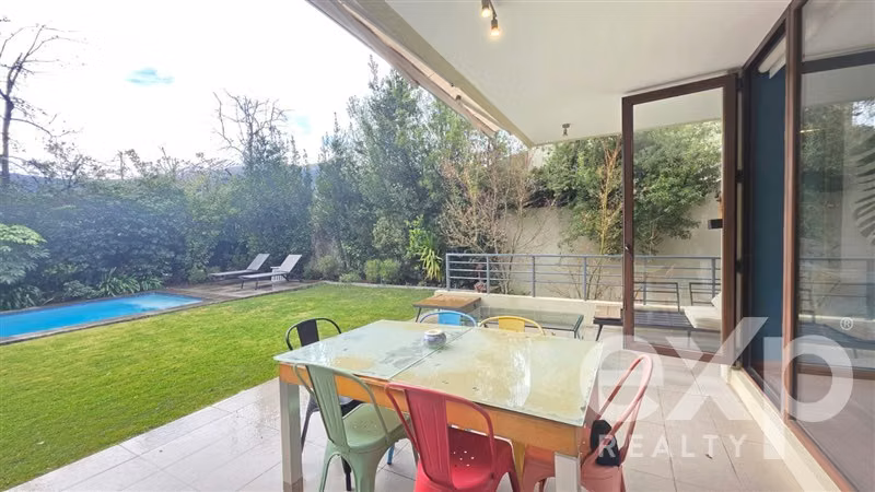 Casa en venta de 4 dorm. en Lo Barnechea