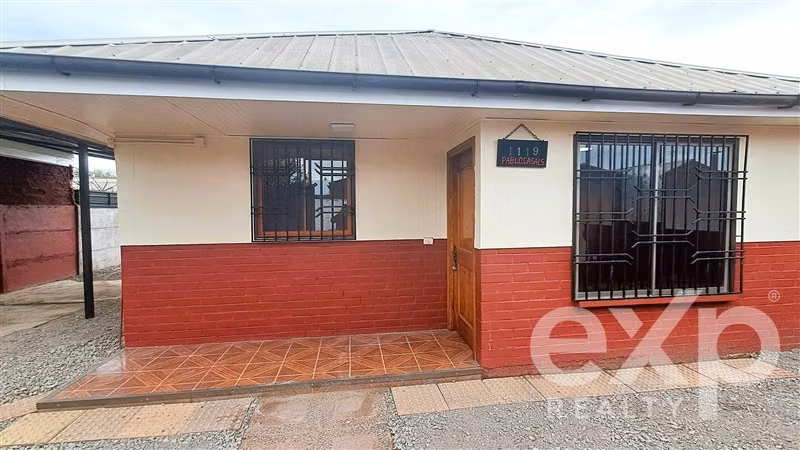 Casa amplia en arriendo 2 dorm - Gran patio - Padre Hurtado