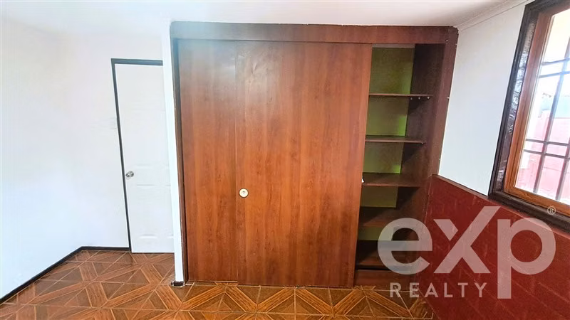 Casa amplia en arriendo 2 dorm - Gran patio - Padre Hurtado