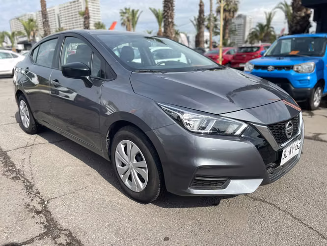 NISSAN VERSA  1.6 2023