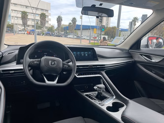 CHANGAN CS35 PLUS AT 2025