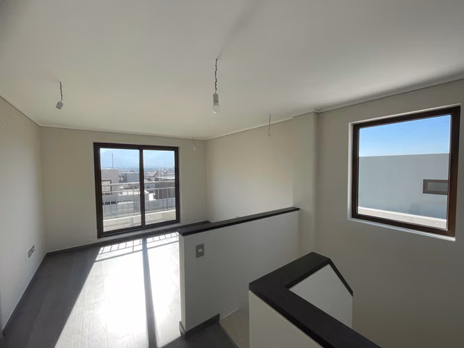 Oferta! Venta de Casa en Condominio Cerrado (180689)