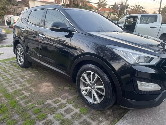 se vende Hyundai Santa Fe, año 2015 - Imagen 9