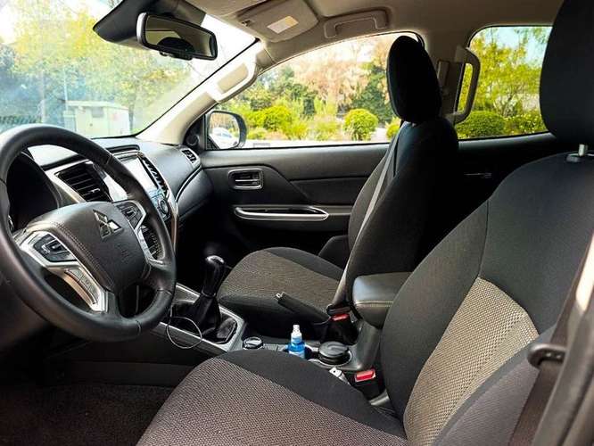 MITSUBISHI L200 2.4 DAKAR MT HP - 2024 | 2586 - Imagen 20