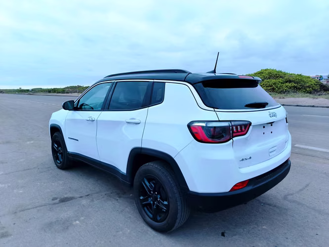 JEEP COMPASS 2024 MOTOR 2.0 TURBO NUEVO FORMATO Y SIN COLISIÓN