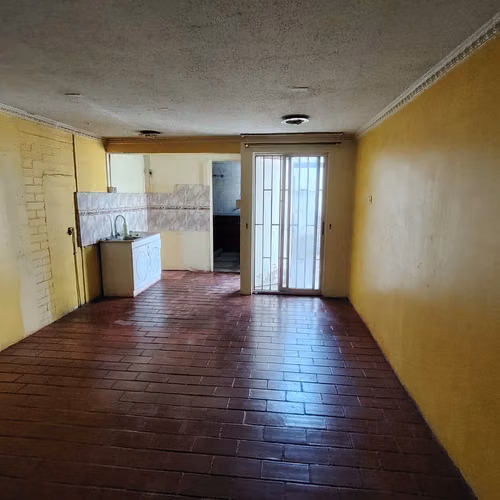 Acogedora Casa Casa en Venta Batalla de Sangra, Renca - Imagen 7