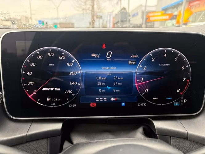 MERCEDES-BENZ GLC 43 2025