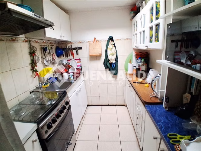 Oportunidad en Pedro Aguirre Cerda: Sitio con Casa de Madera - Imagen 4