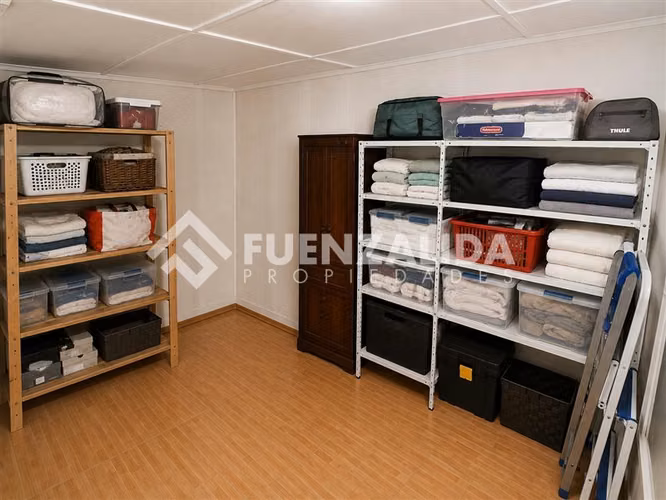 Oportunidad en Pedro Aguirre Cerda: Sitio con Casa de Madera - Imagen 9
