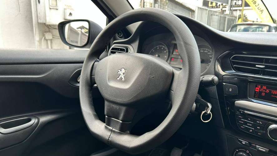 PEUGEOT 301 VTI 1.6 MT (2018)