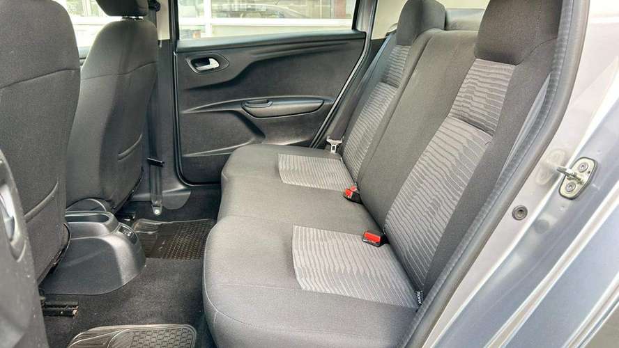 PEUGEOT 301 VTI 1.6 MT (2018)