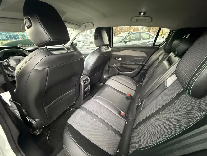 Peugeot 308 1.2 ALLURE PACK 4X2 130 EAT8 5P. (2022)