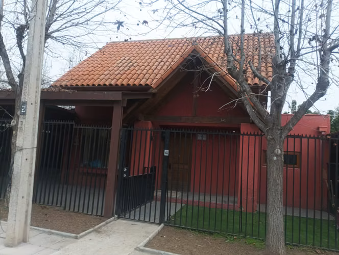 ARRIENDO CASA EN CONDOMINIO EL OLMO, PEÑALOLEN - Imagen 1