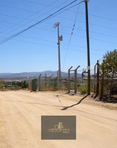 Parcela 5000 mts2 en Venta con Casa y Piscina en Melipilla