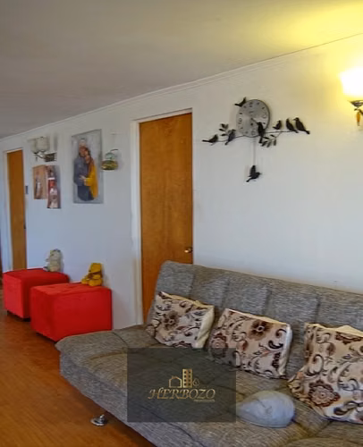Parcela 5000 mts2 en Venta con Casa y Piscina en Melipilla