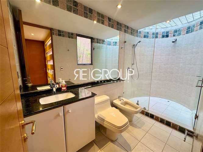Imponente casa en venta de 5 dorm, 2006 mt/2, Lo Barnechea - Imagen 23