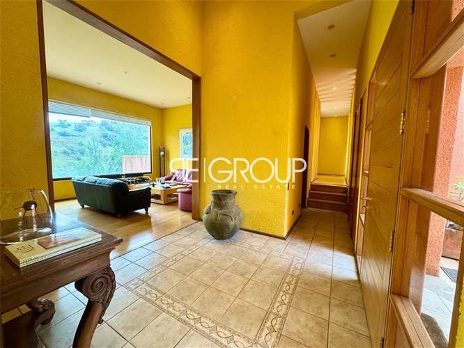 Imponente casa en venta de 5 dorm, 2006 mt/2, Lo Barnechea - Imagen 2