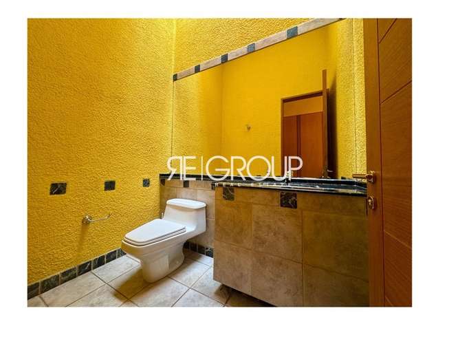 Imponente casa en venta de 5 dorm, 2006 mt/2, Lo Barnechea - Imagen 12