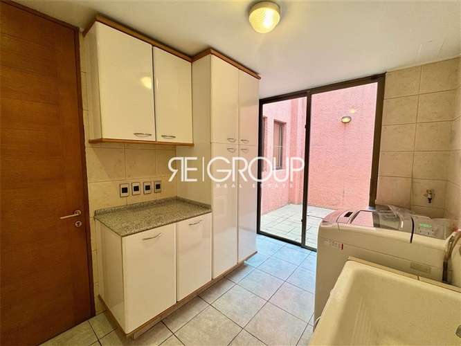 Imponente casa en venta de 5 dorm, 2006 mt/2, Lo Barnechea - Imagen 10